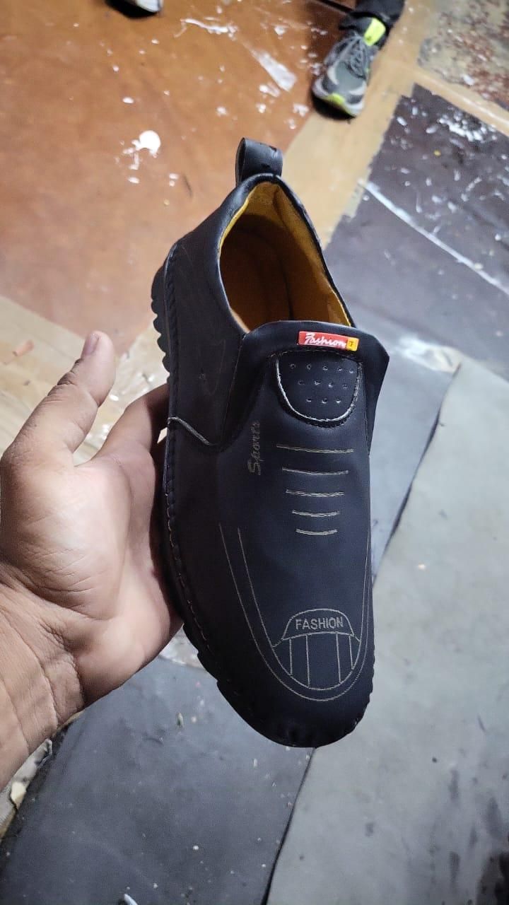 Men’s Casual Black Slip-On Loafers – Comfortable Leatherette Driving Shoes