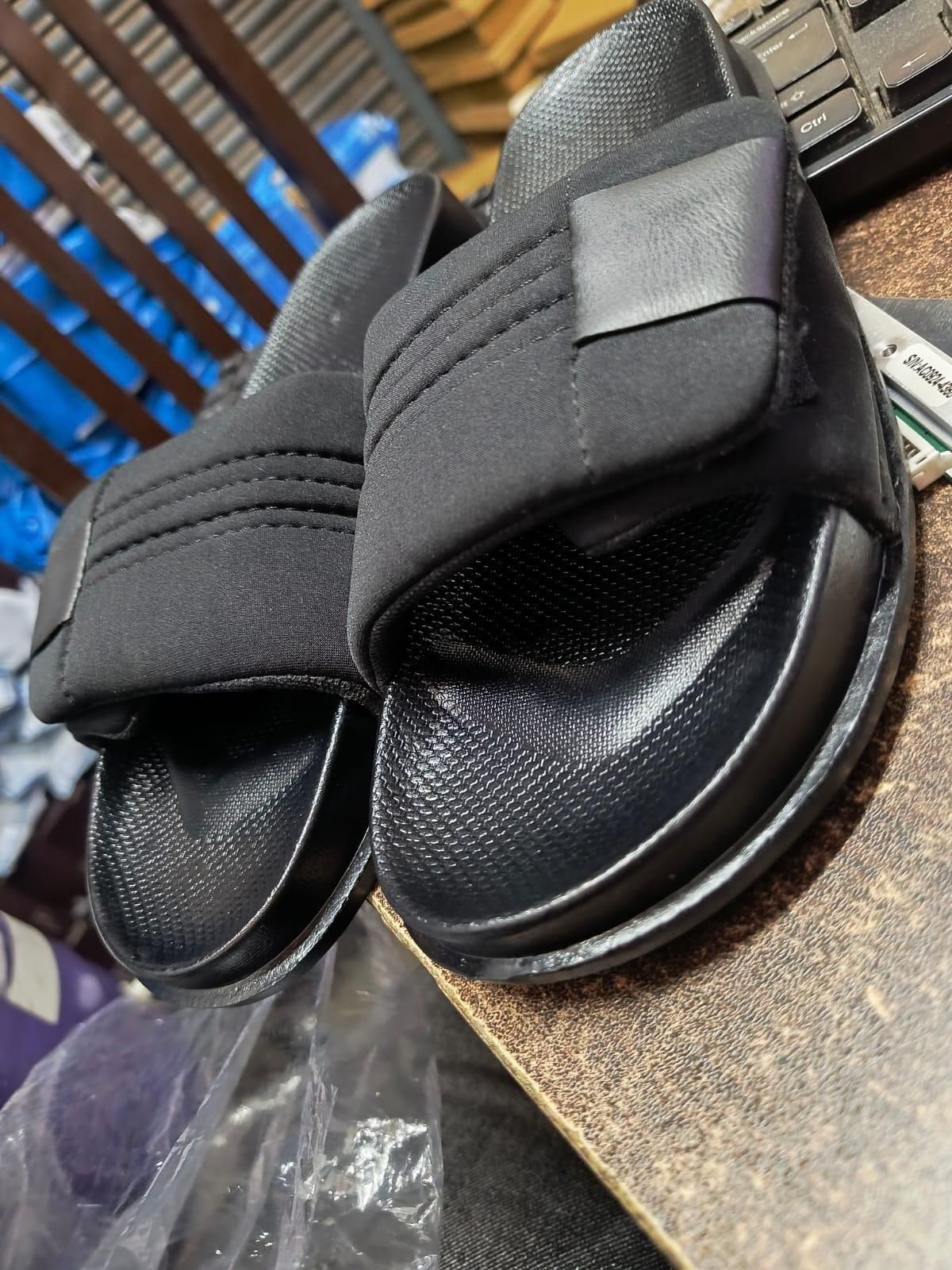 Men’s Comfortable Black Slide Sandals – Anti-Slip Casual Slippers